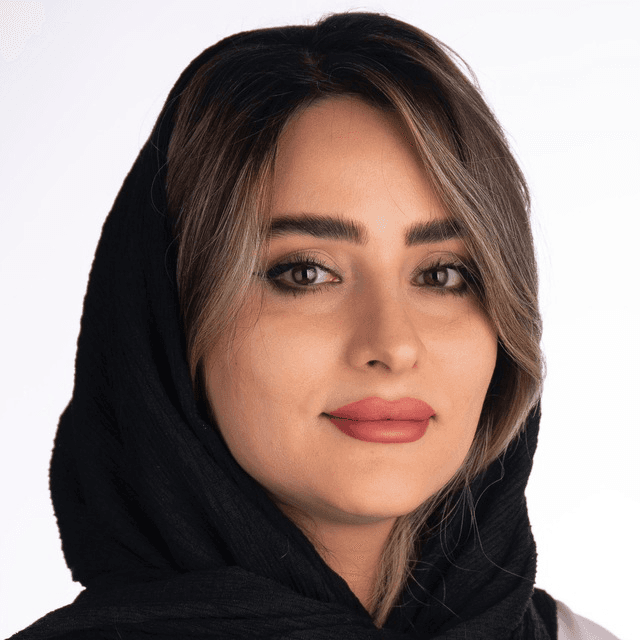 مونا دژبان