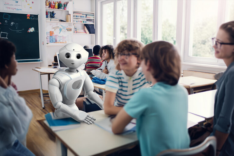 استفاده از هوش مصنوعی برای معلمان (۲۰۲۵): معرفی ابزارهای تولید محتوا و طراحی آزمون